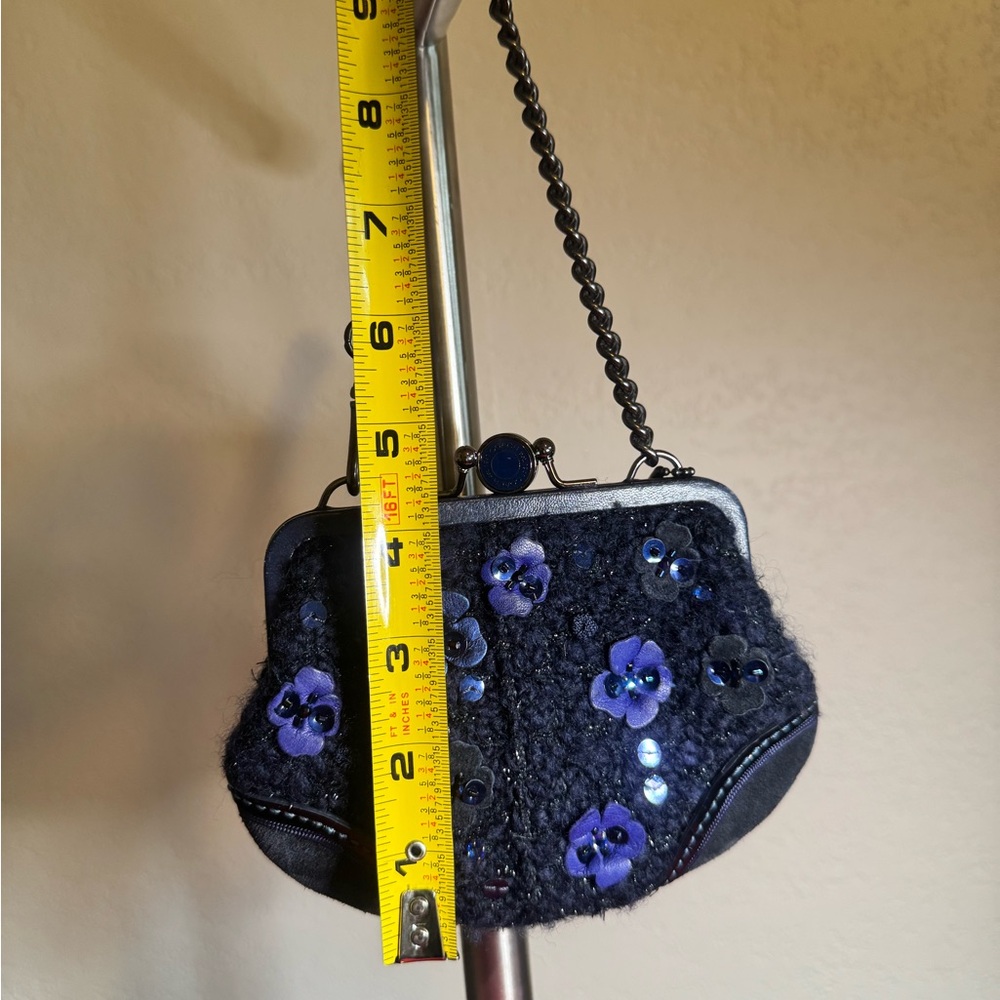 Coach Kisslock Dark Blue Floral Clutch Wristlet - Picture 9 of 13
